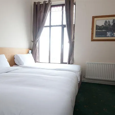 Bram Stoker Hotel 2*